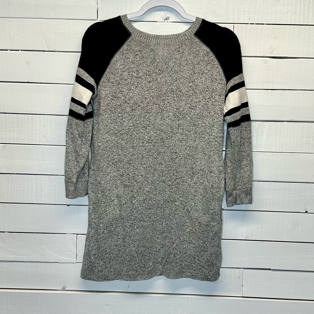 Old Navy Sweater